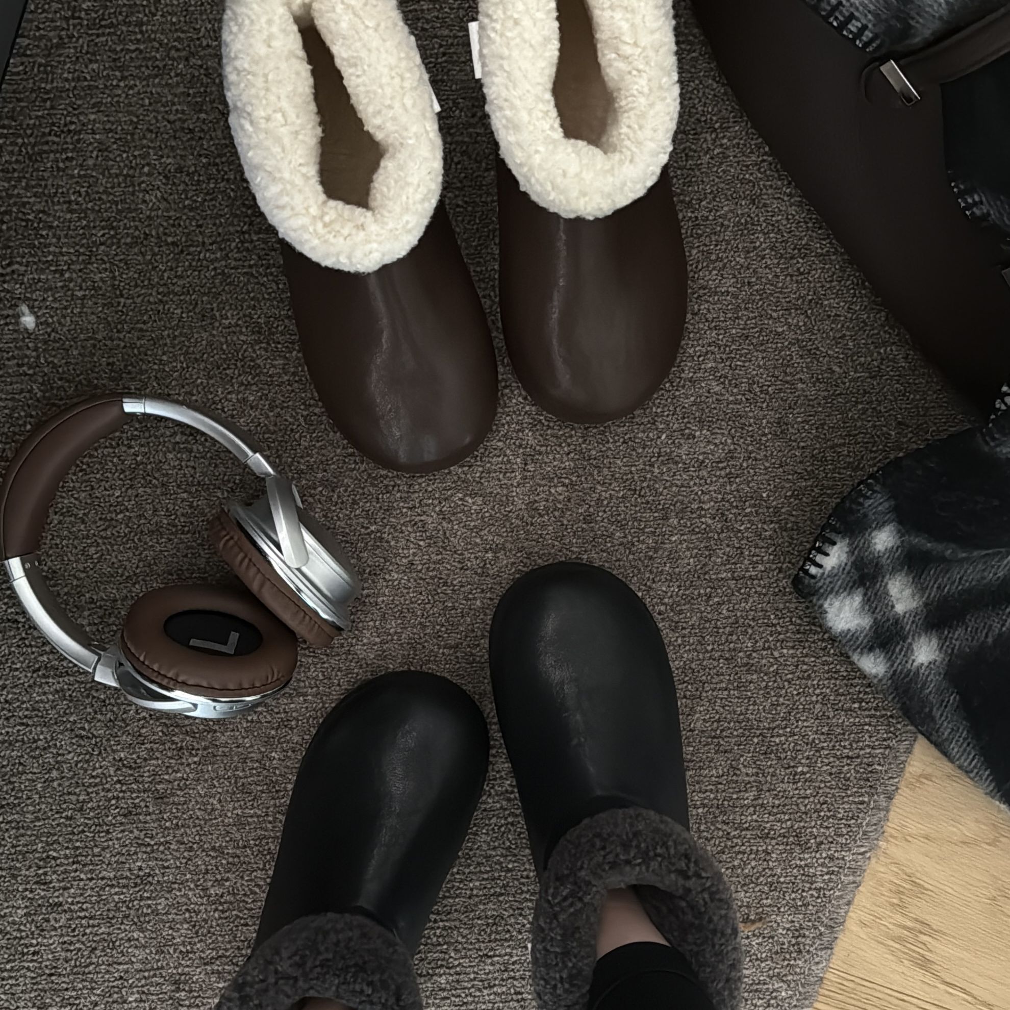 宝小姐2025冬毛绒厚里短筒雪地靴