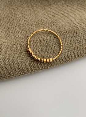 鱼丁秘密 轻奢时尚闪闪金色小方块细圈戒指百搭气质不掉色女戒119