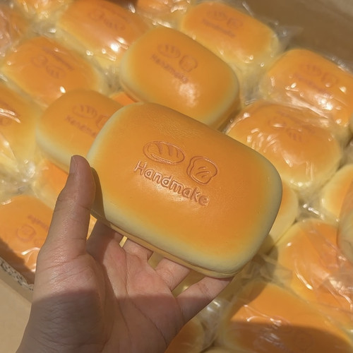木吉烤面包慢回弹仿真食玩捏捏可爱玩具squishy减压新品包邮