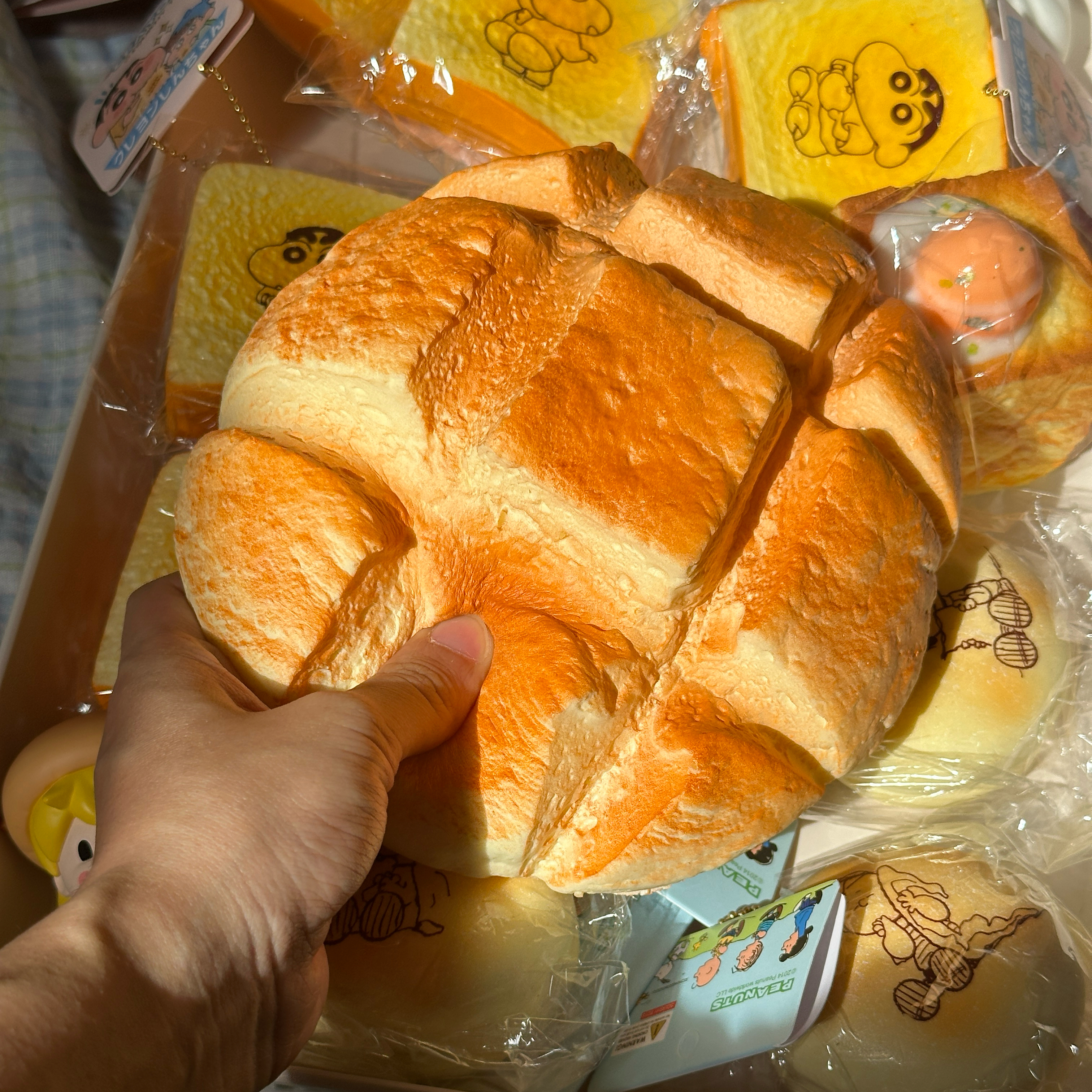 新品超大超软厚实熔岩菠萝包面包捏捏乐慢回弹玩具解压squishy