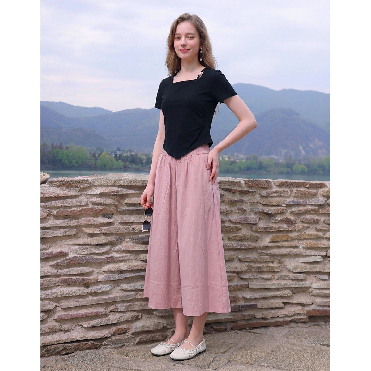 两件套装女2026年夏季新款时尚通勤气质方领短袖T恤大摆半身长裙