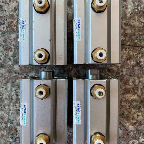 亚德客气缸ACQ32x30S（-TNT)，功能完好，二手拆机