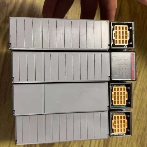 AB罗克韦尔1746-ia16 ，共4快，拆机款，功能包好，