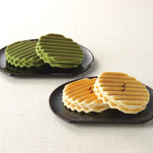 好吃~日本进口宗家源吉兆庵 福渡仙贝抹茶/原味奶油夹心波浪煎饼