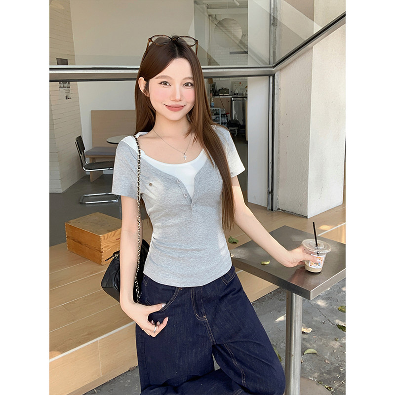 包邮包邮假两件撞色连帽正肩短袖t恤女2026年夏季新款纯欲风显瘦