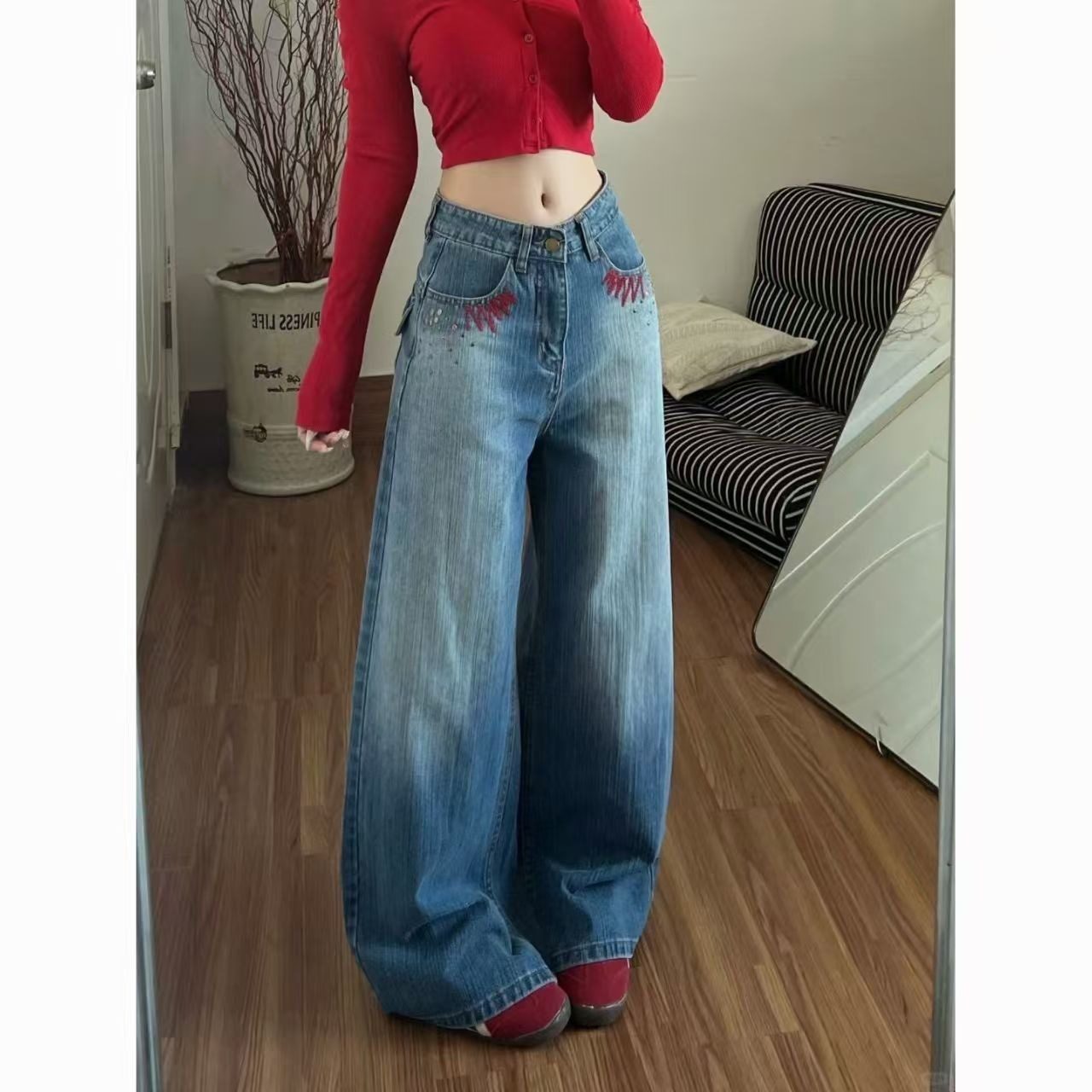 包邮包邮牛仔裤女新款重工水洗烫钉烫钻设计感宽松显瘦高腰刺绣阔,女装/女士精品,牛仔裤,淘宝优惠券,粉丝福利购,淘宝优惠卷