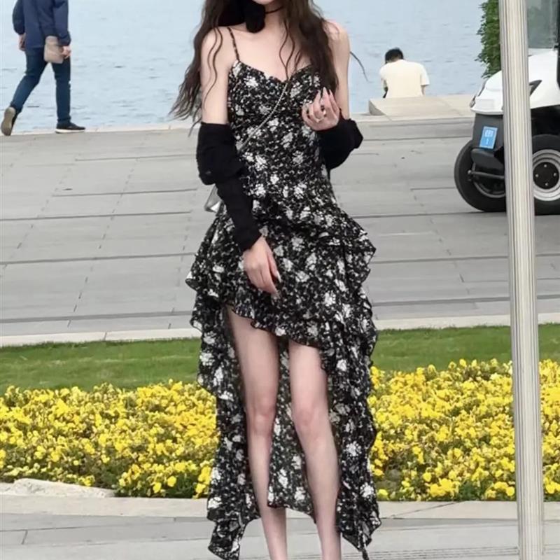 法式荷叶边吊带碎花连衣裙针织开衫套装春夏纯欲性感不规则长裙