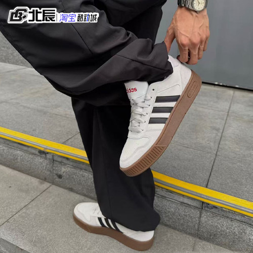 阿迪达斯情侣低帮复古休闲滑板鞋