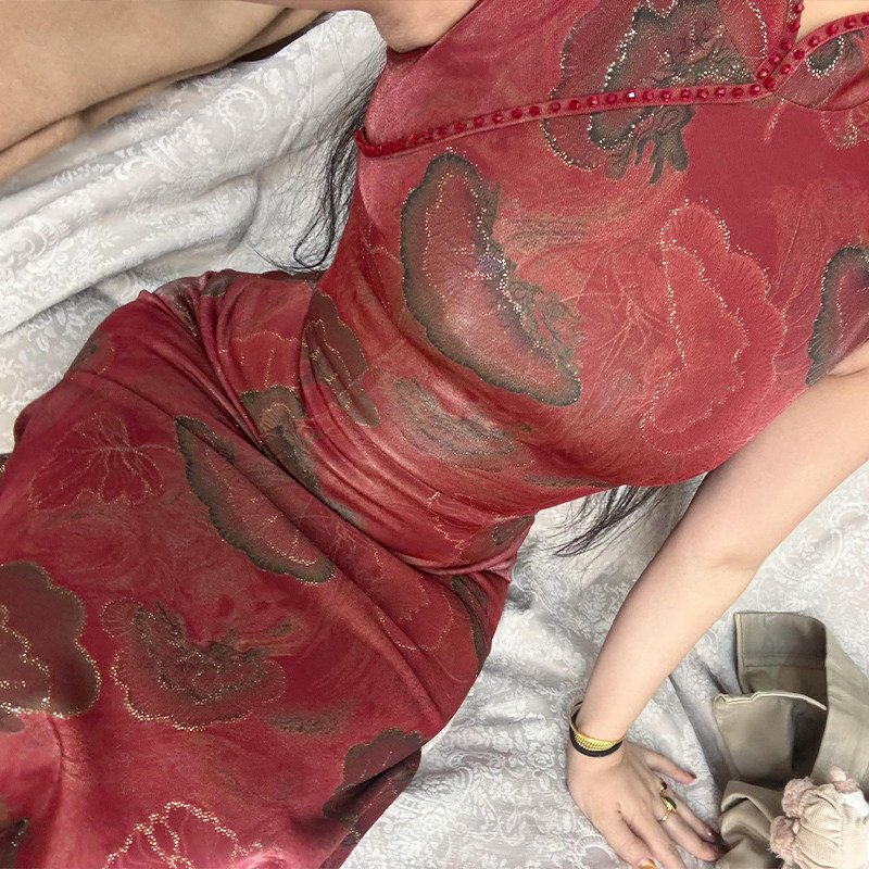 画报夫人红色古法旗袍新中式美艳手工钉珠烫金港工 红艳艳无袖