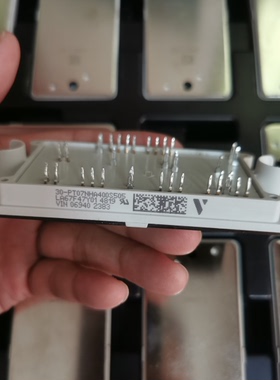 LA67F47Y01   30-PT07NHA400S505  全新原装 新能源功率模块 包好