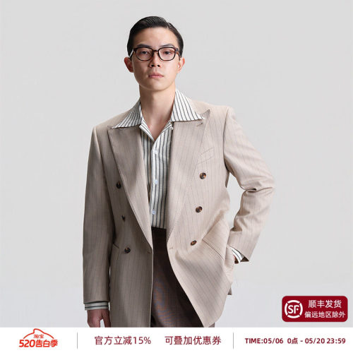 平圆方中双排扣戗驳领西服套装