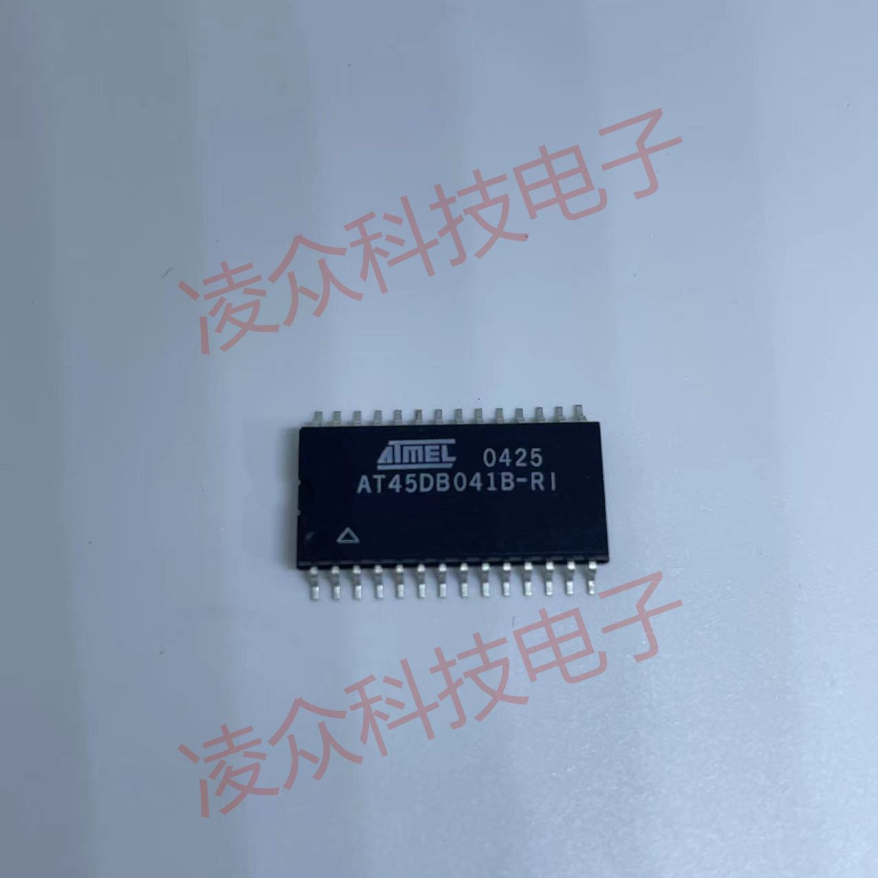 AT45DB041B-RI 原装原厂芯片 全新IC 可直拍 欢迎咨询客服下单