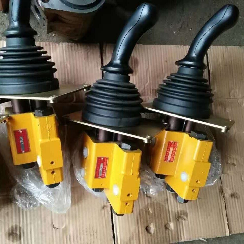 厦工柳工临工雷沃装载机龙工柳工铲车山工单手柄先导阀单手操纵阀