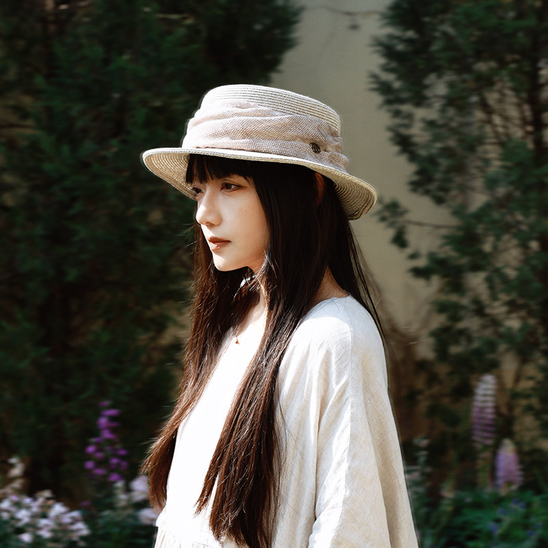 散步」法式复古优雅细纸草平顶礼帽女夏季镂空褶皱装饰带草帽宽檐