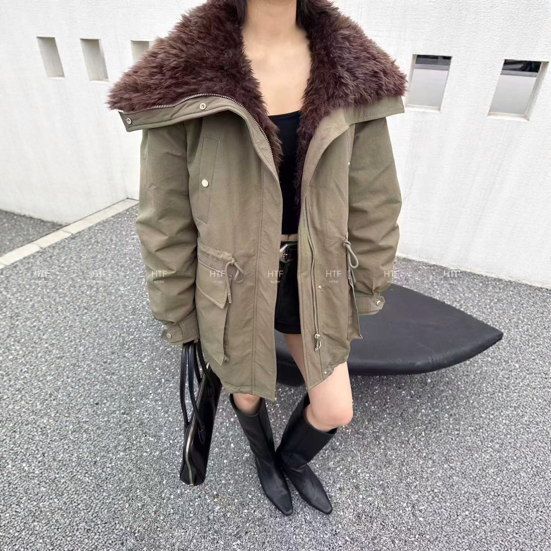 韩版时尚宽松毛毛翻领派克羽绒服