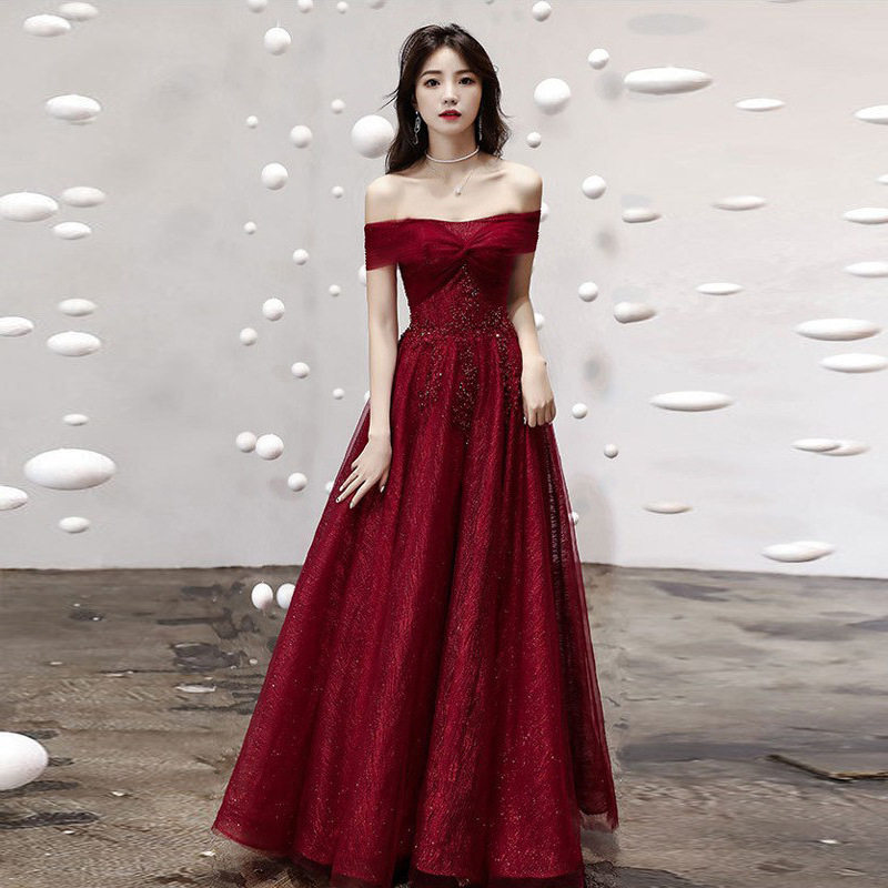2026新款红色敬酒服新娘结婚酒红色一字肩晚礼服显瘦仙气