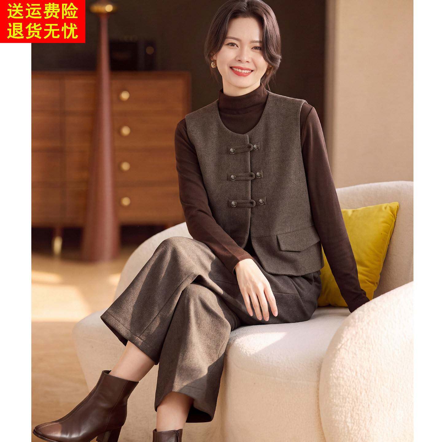 喜卉妈妈毛呢套装秋装2026新款中老年女装气质呢子马甲裤子三件套
