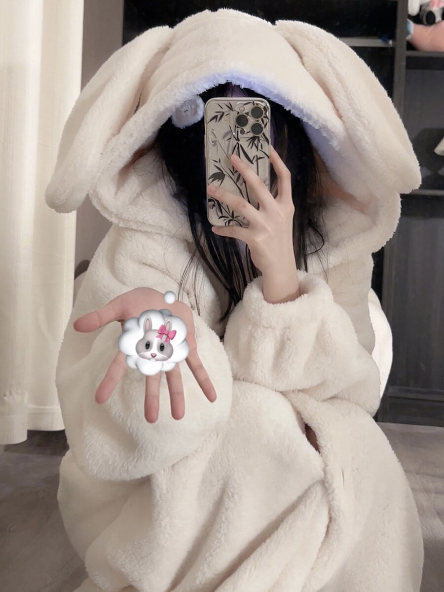 TEENAGE CUTE RABBIT EARS CORAL VELVET PAJAMAS WOMENS WINTER NEW HOODED NIGHTGOWN VELVET PLUSH THICKENED LOUNGEWEAR AUTUMN AND WINTER