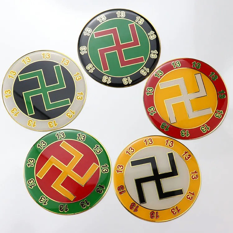 黄铜单面八厘米天医13万字福三国学摆件
