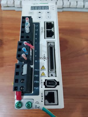 施耐德 驱动器 LXM23AU01M3X 现货拍摄 包好 原【询价】