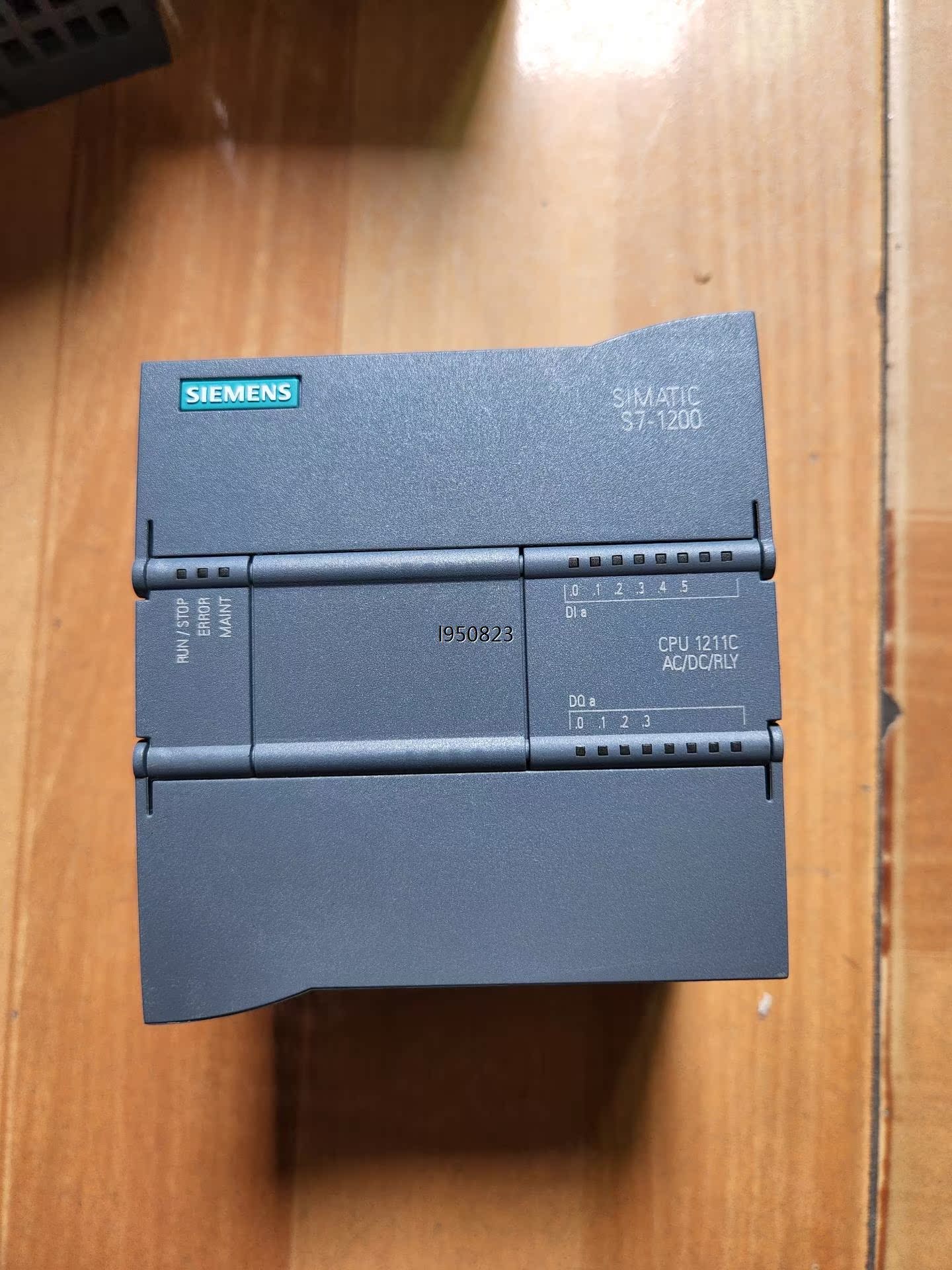 211-1BE40-0XB0，西门子1211C，充新成色，功【询价】