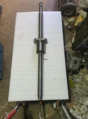 拆机日本THK丝杆一条KX10A05796，丝杆总长1055【询价】
