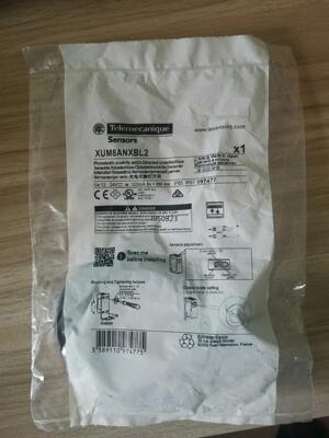 施耐德 XUM8ANXBL2 光电开关，全新原装正品，150【询价】