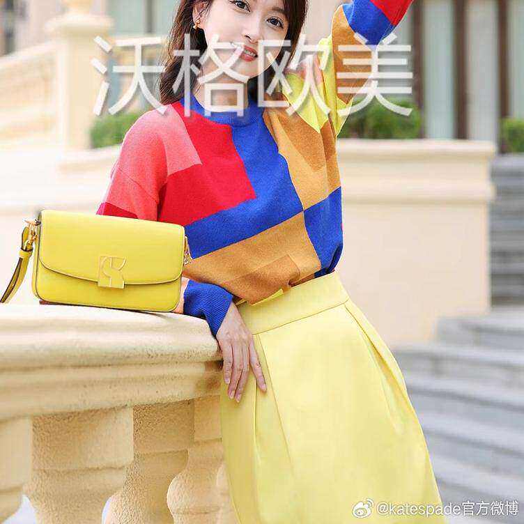 沃格KS早春新款活力减龄多彩几何拼色设计感女羊绒混纺套头针织衫