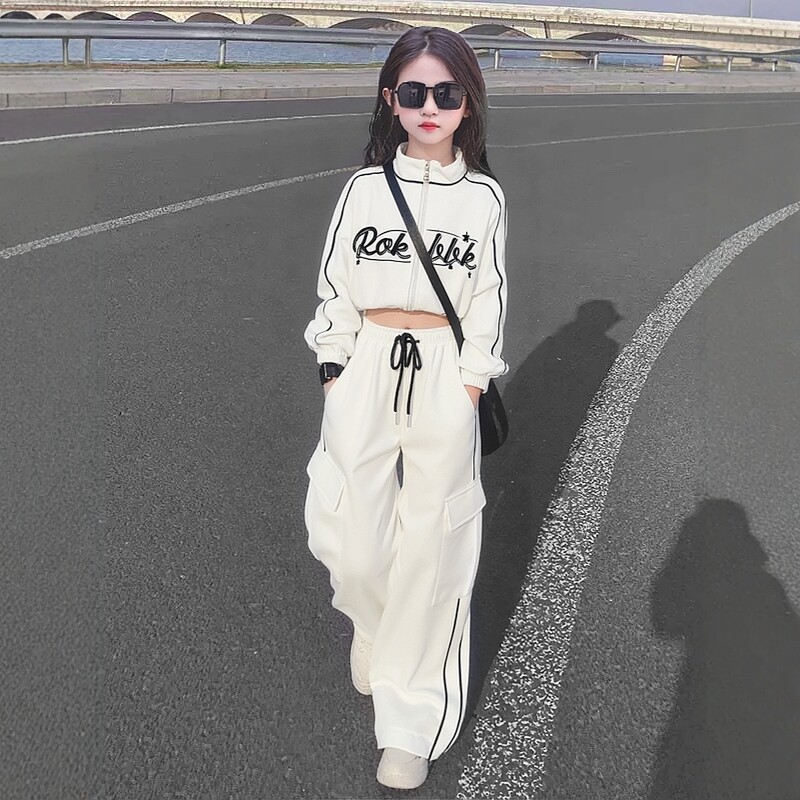 日本JGYP2026新款女童卫衣卫裤套装短款嘻哈运动休闲两件套走秀服