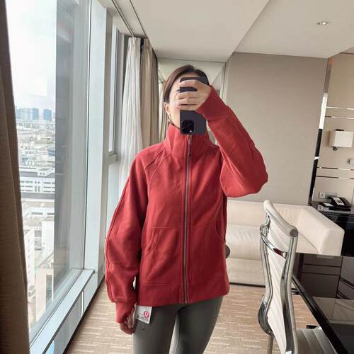 Lululemon运动休闲宽松