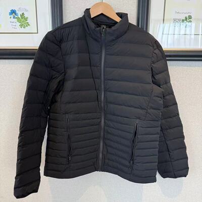 Lululemon男士羽绒外套