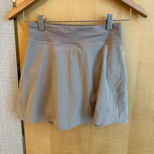 lululemon lightweight 女士轻盈版高腰网球裙