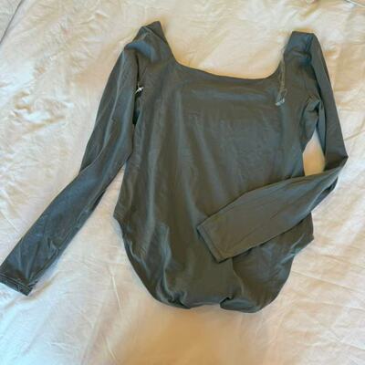 lululemon wundermost square neck bodysuit 女士连体衣