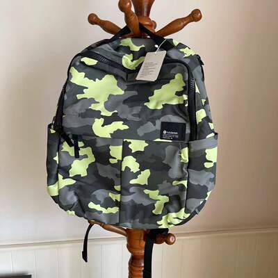 运动休闲双肩背包LULULEMON