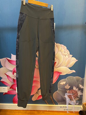 &trade;lululemonAlign舒适