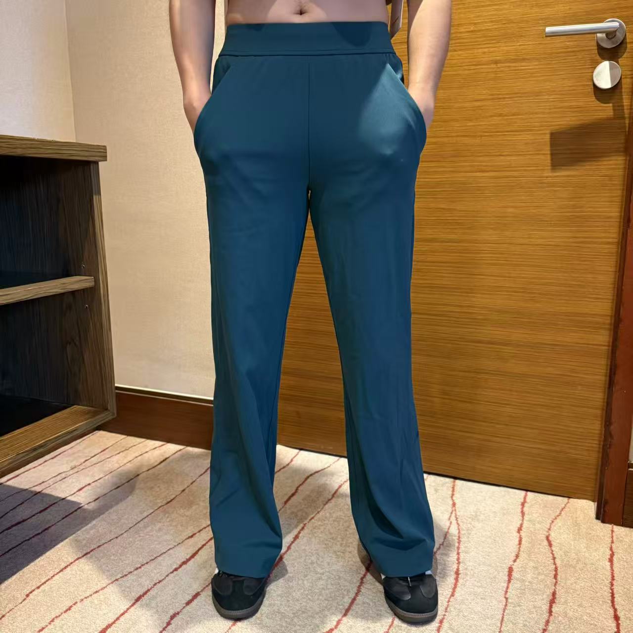 lululemon LUXTREME 女士松紧腰中腰阔腿裤 28'' 亚洲版型