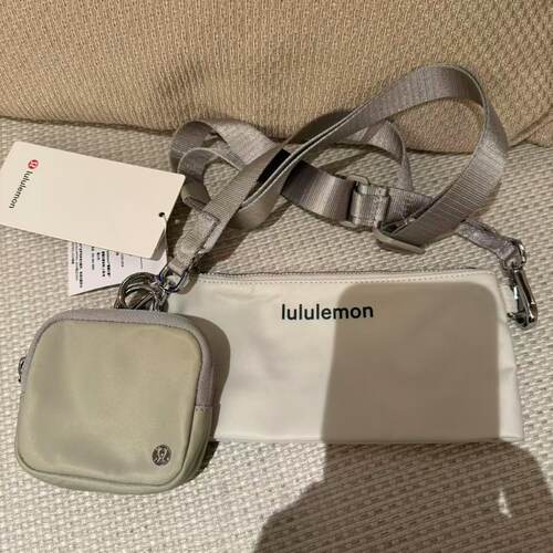 lululemon dual-pouch sling 斜挎小包 耳机包