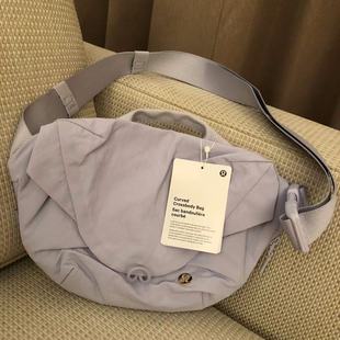 lululemon curved 磁吸斜挎包 2024新款健身运动骑行包 饺子包