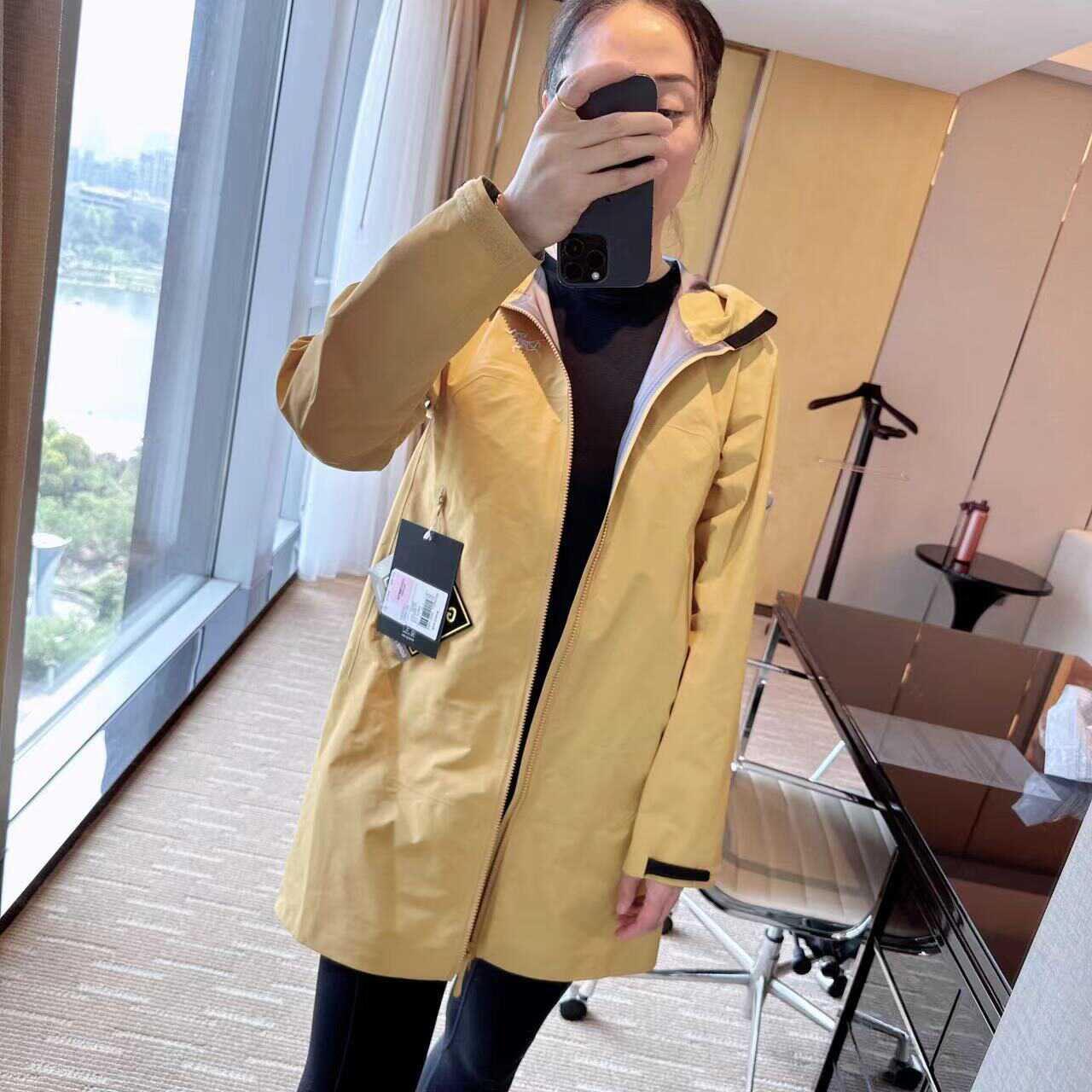 ARC'TERYX/始祖鸟 女款beta coat 中长款硬壳冲锋衣 防水风衣