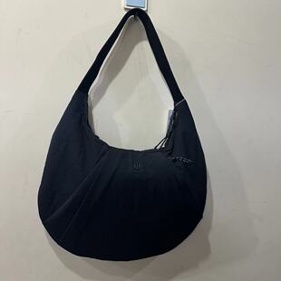lululemon pleated shoulder bag 10L容量腋下包 月亮包
