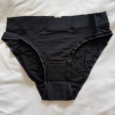 Lululemon女士三角内裤三条装