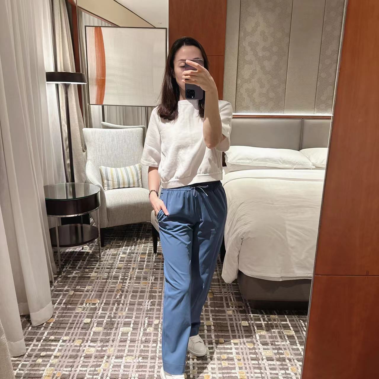 lululemon luxtreme 女士中腰直筒长裤