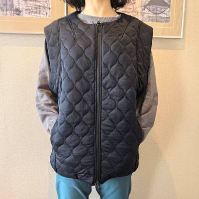 lululemon Cap-Sleeve quilted  vest 女士棉马甲