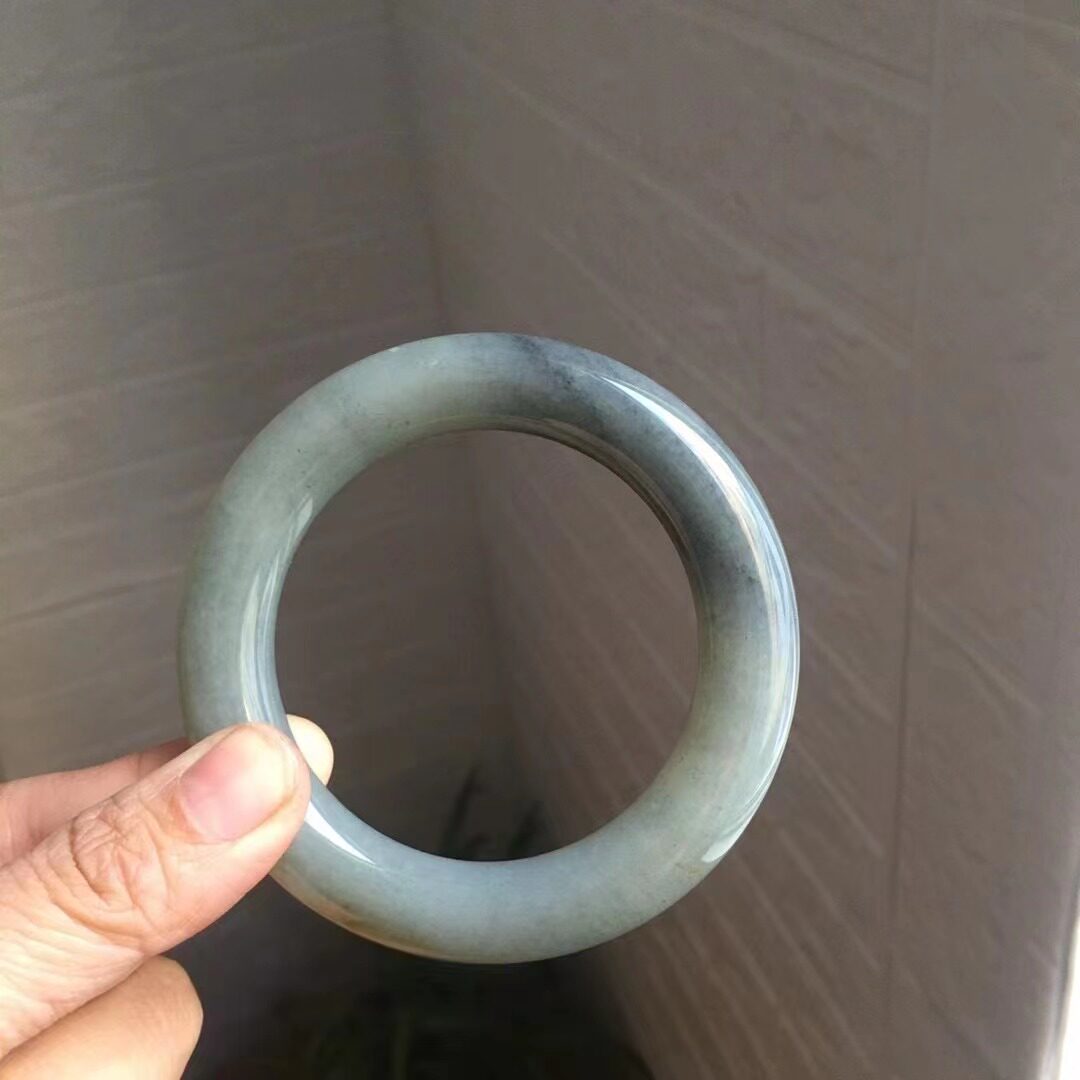 天然和田玉水墨青花粗圆条胖圆条手镯女玉镯子带证书