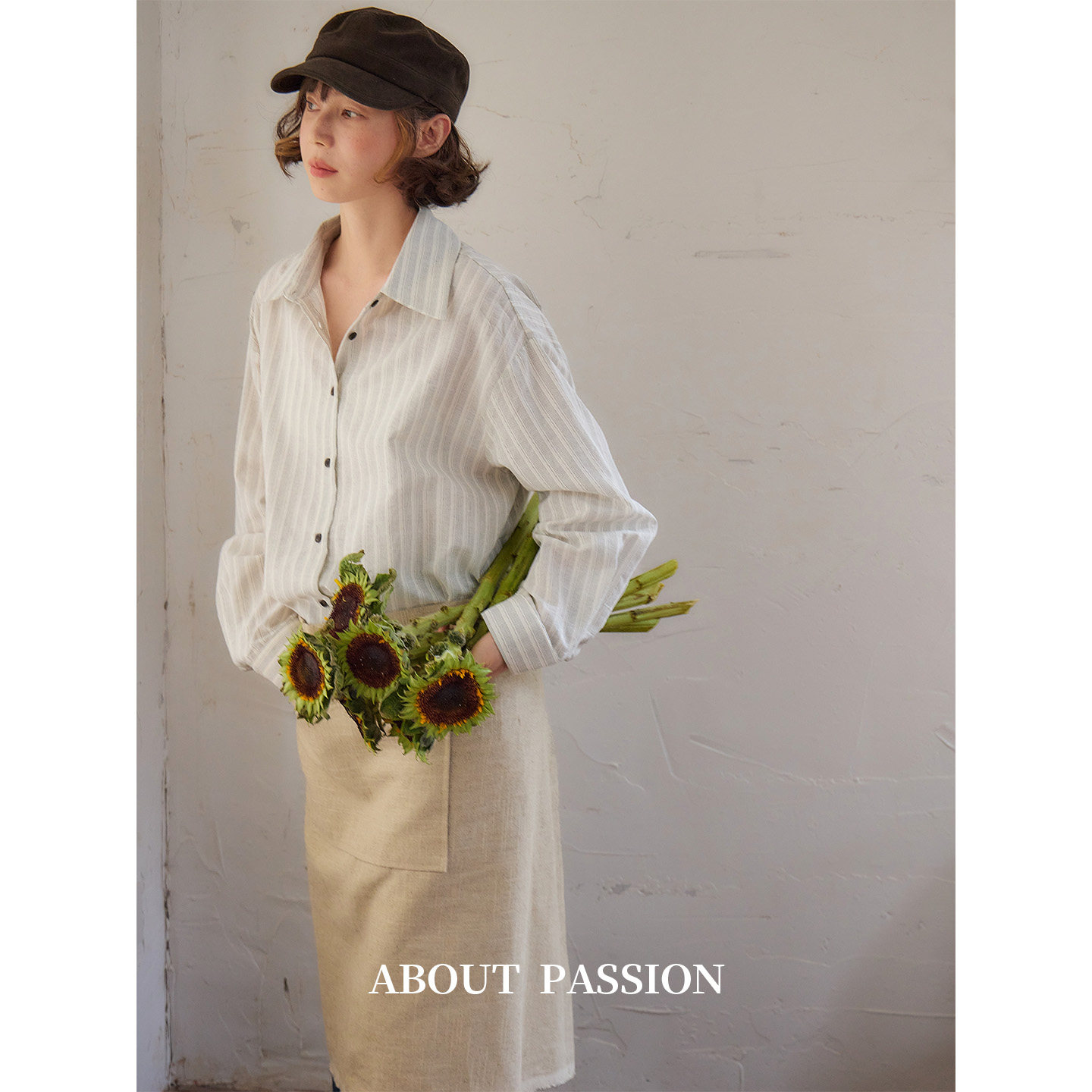 About Passion宽松竖条纹翻领衬衫女宽松衬衣时尚百搭通勤上衣秋