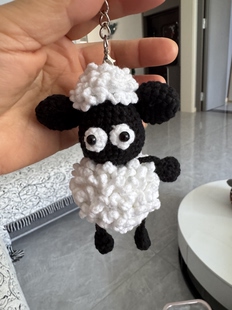 成品手工编织毛线玩偶挂饰肖恩羊包包挂件送朋友送闺蜜送同学礼品
