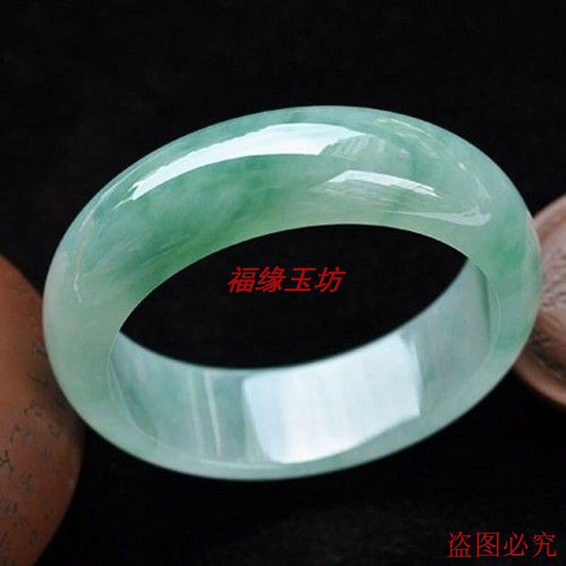 缅甸翡翠冰糯种油青贵妃镯