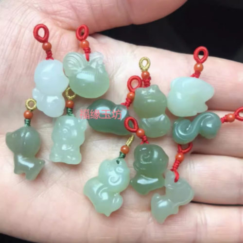 青海料和田玉十二生肖龙宝宝猪蛇狗鸡吊坠提溜手机链包挂项链