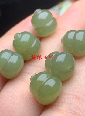 和田玉小葫芦晴水色手串配珠