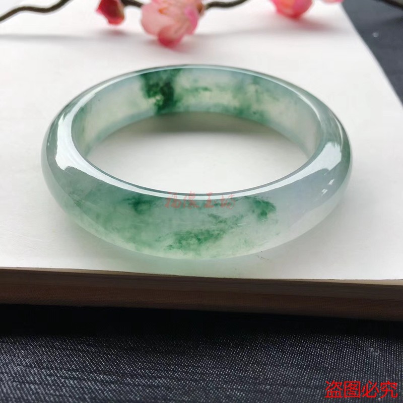 新品缅甸冰种飘花翡翠手镯超水润玉石手镯阳绿飘绿旺夫玉镯子女